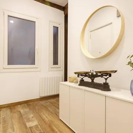 Casco Viejo Junto A La Plaza Nueva Y Unamuno * Bilbau