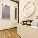 Casco Viejo Junto A La Plaza Nueva Y Unamuno * Бильбао